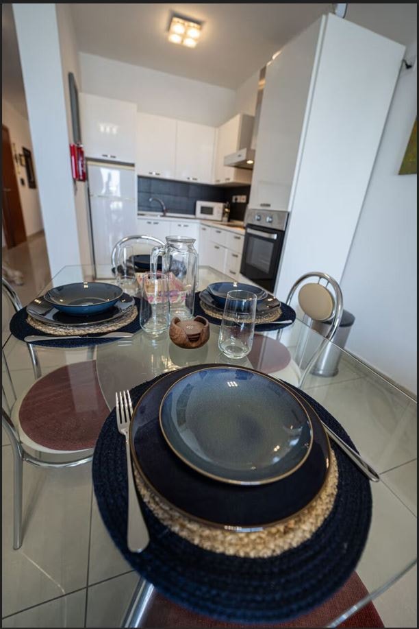 1 Bedroom Apartment for Long Let in Gżira - €1,499/month photo 5