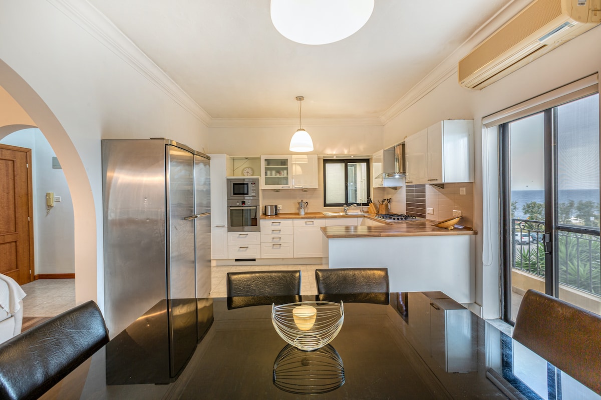 Stunning 3-Bedroom Apartment with Sea Views in Pembroke – €1,900/month (Ref.25521) (FBRE, P, M) photo 3