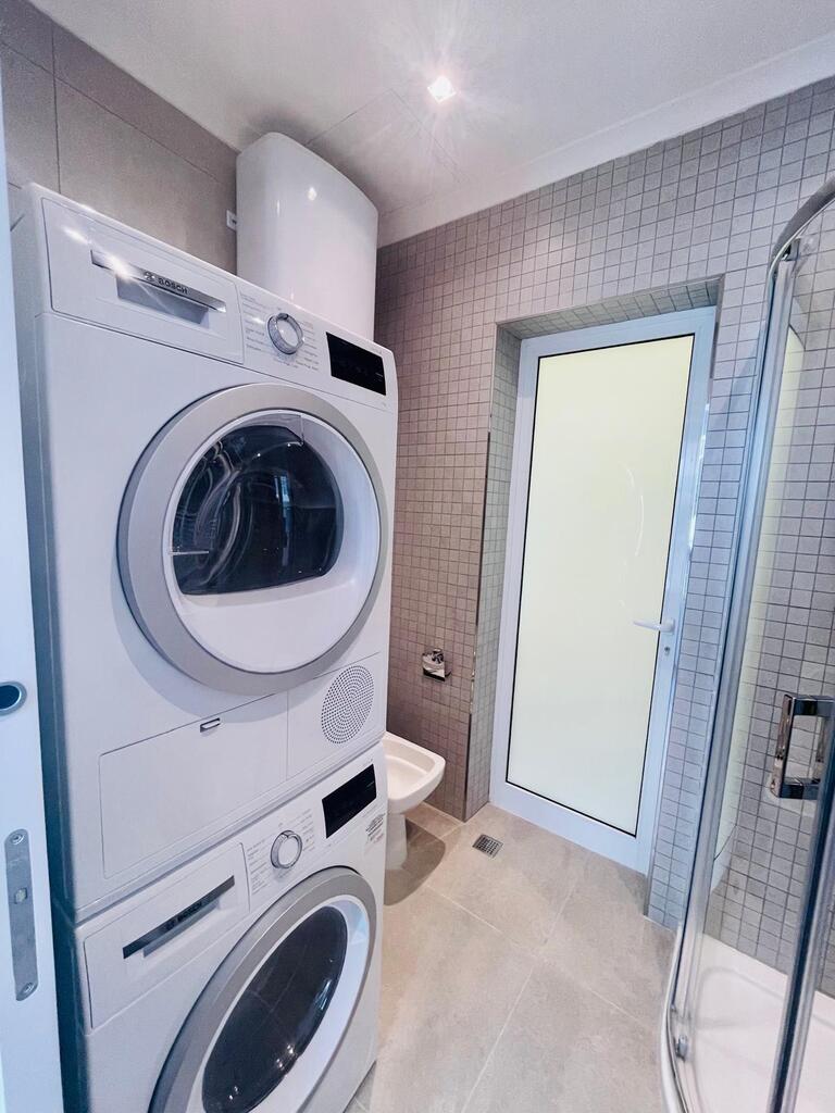 2 Bedroom Penthouse for Long Let in Gżira - €2,200/month photo 13