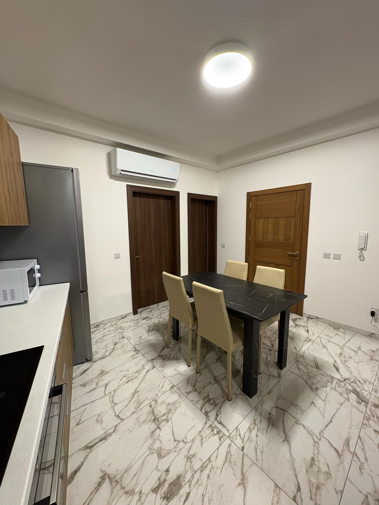 2 Bedroom Penthouse for Long Let in Swatar - €1,450/month photo 5