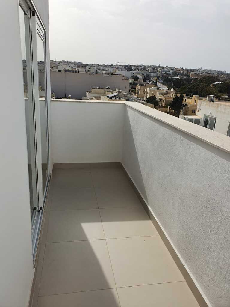 2 Bedroom Penthouse for Long Let in Swieqi - €1,900/month photo 9