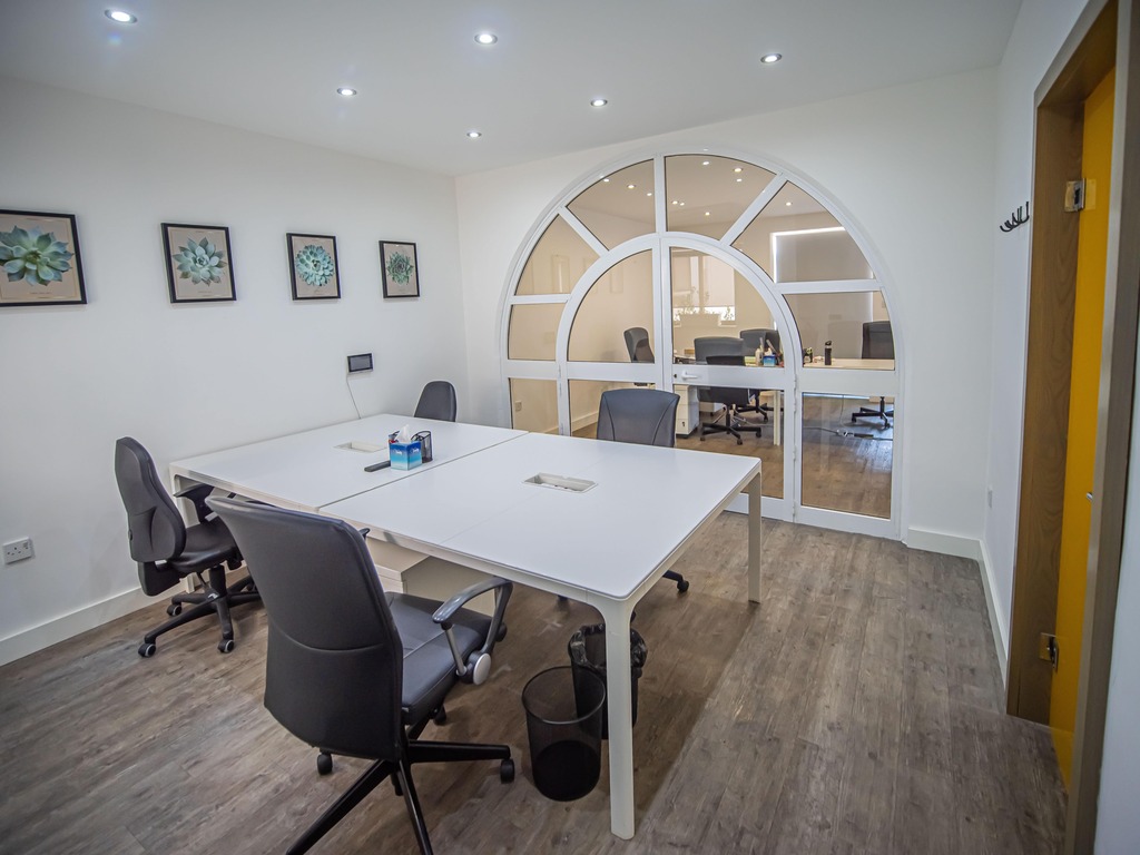Office for Long Let in Ta' Xbiex - €7,000/month photo 10