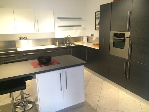 Beautiful Modern 3-Bedroom Apartment in St Julians photo 3