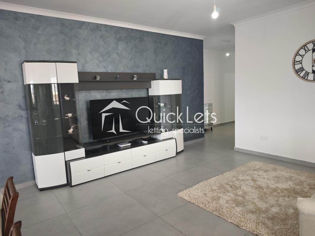 📍ZEBBUG   | MAISONETTE  | €1,700 /month