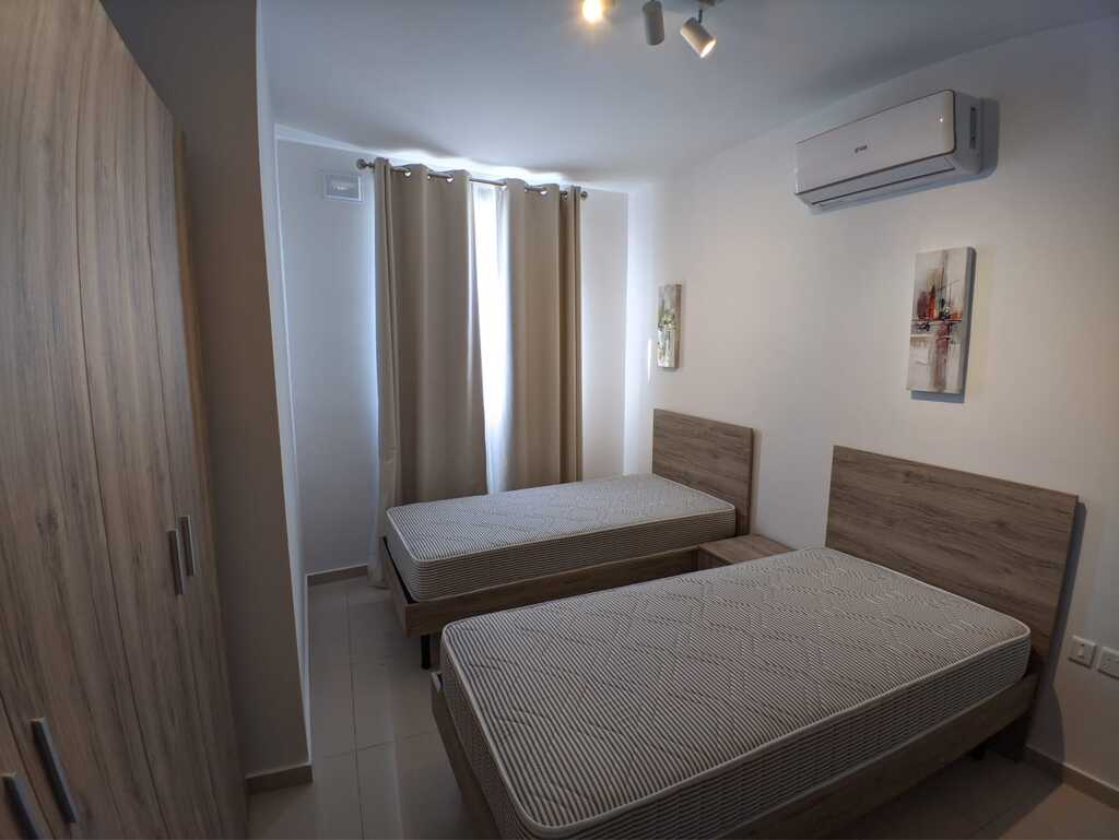 2 Bedroom Penthouse for Long Let in Mġarr - €1,300/month photo 4