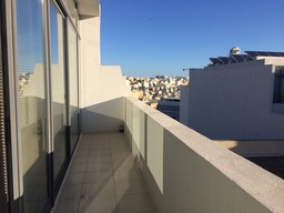 Office for Long Let in San Ġwann - €1,200/month photo 7