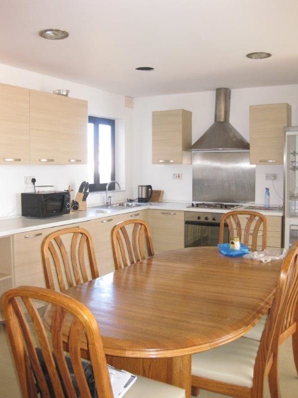 Stylish Highly Finished & Furnished Penthouse with A Large Entertaining Terrace in Swieqi photo 2