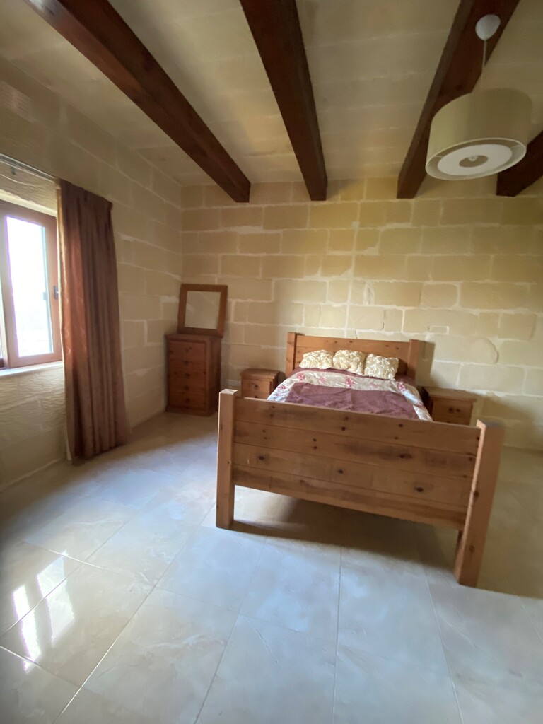 3 Bedroom Farmhouse for Long Let in Xagħra - €1,400/month photo 6