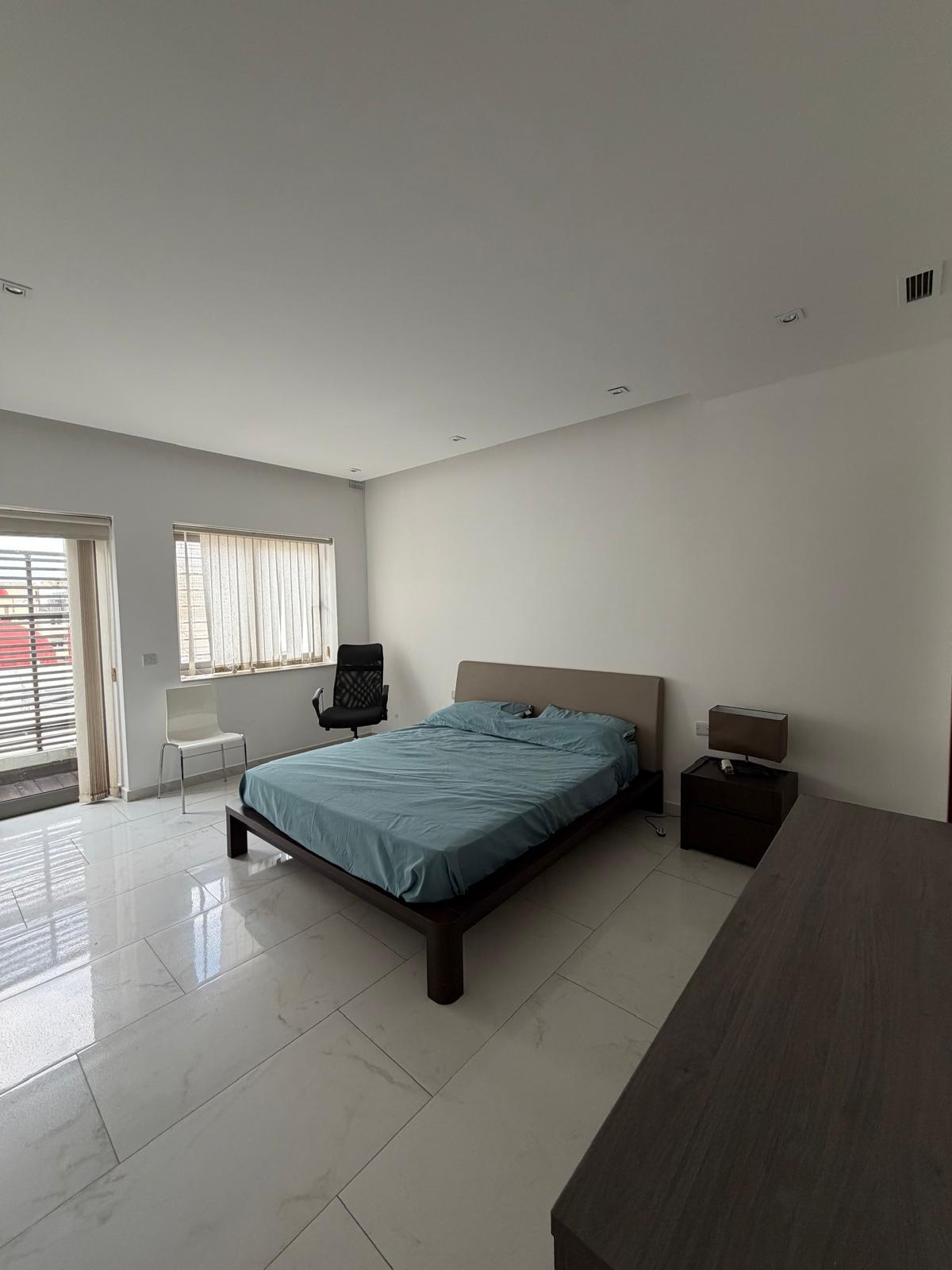 3 Bedroom Ensuite Penthouse for Long Let in Sliema - €4,500/month photo 6