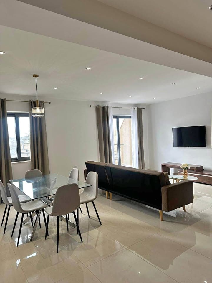 Elegant Luxury 3-Bedroom Apartment in Balzan