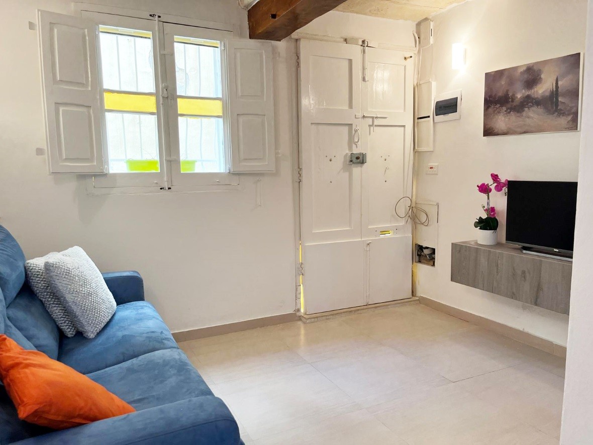 Charming 80sqm 2-Bedroom Maisonette in a Quiet Central Location in Sliema