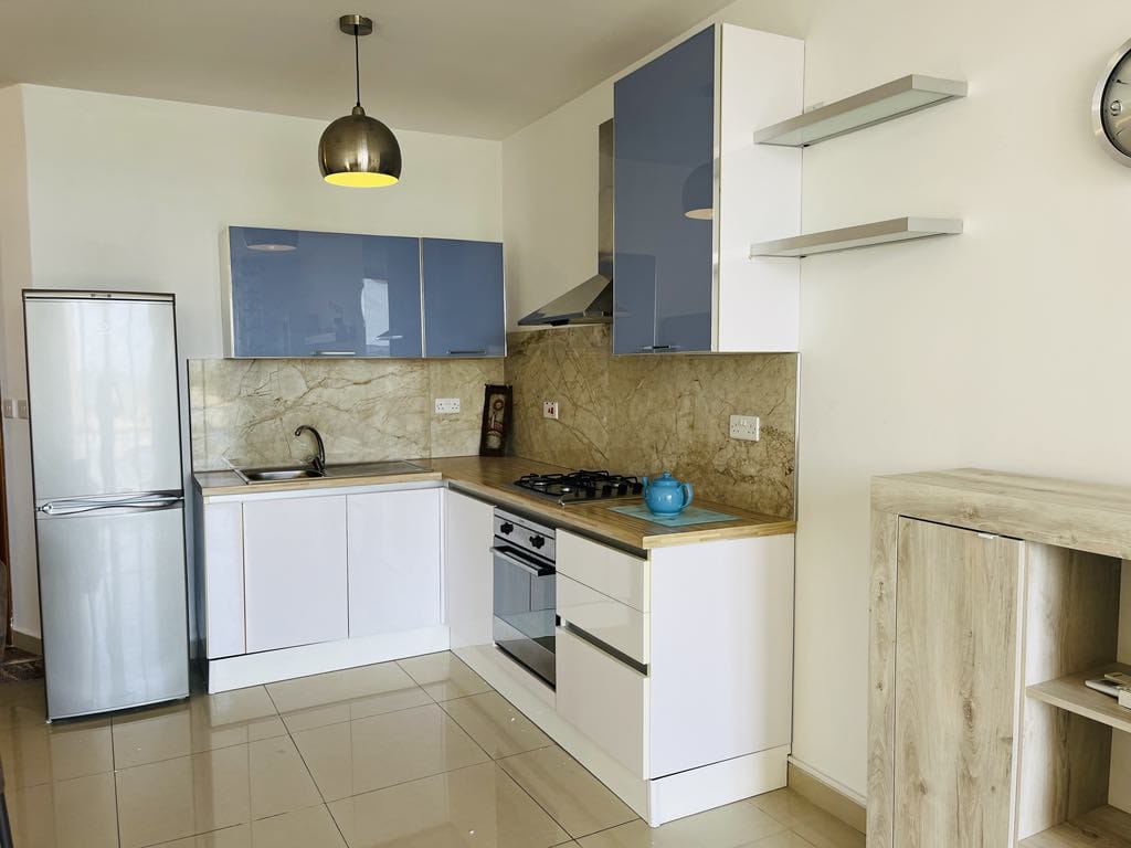 2 Bedroom Penthouse for Long Let in Qawra - €1,600/month photo 6