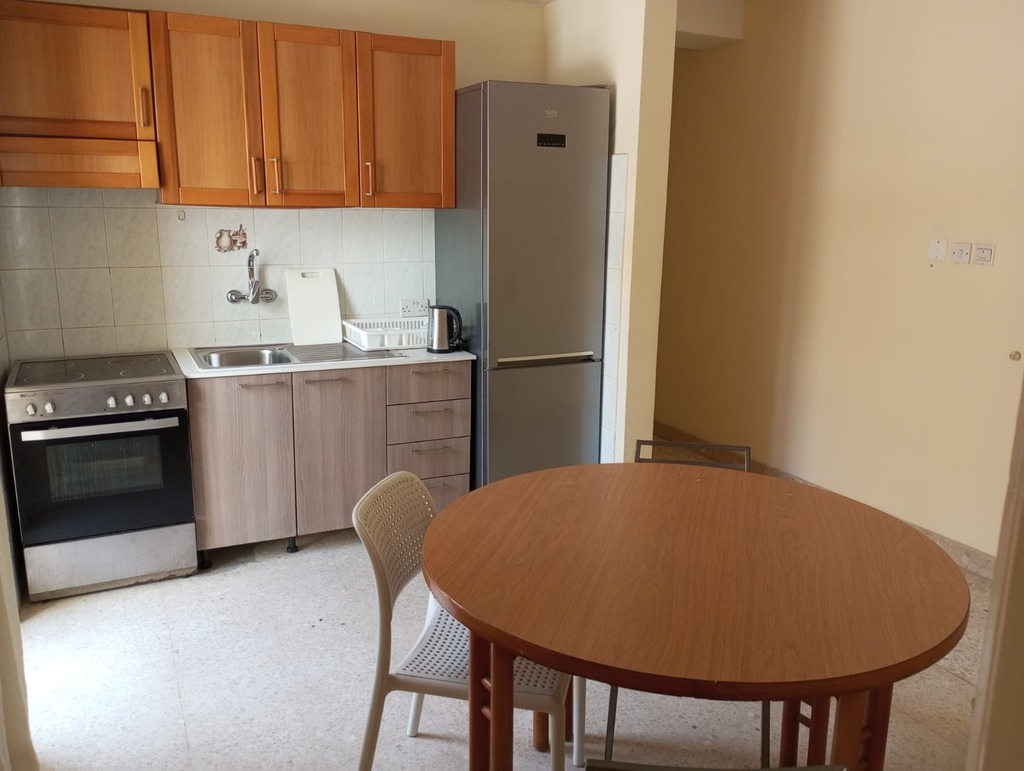 2 Bedroom Apartment for Long Let in Gżira - €1,300/month
