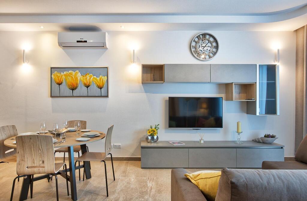 2 Bedroom Ensuite Apartment for Long Let in St. Julian's - €3,200/month photo 3