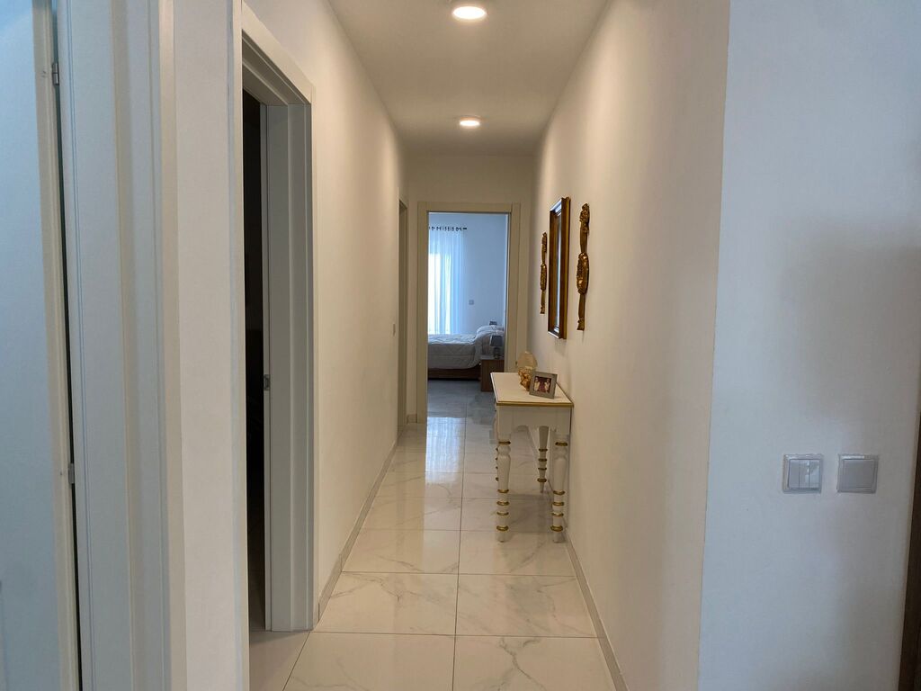 3 Bedroom Maisonette for Long Let in Swieqi - €3,000/month photo 6