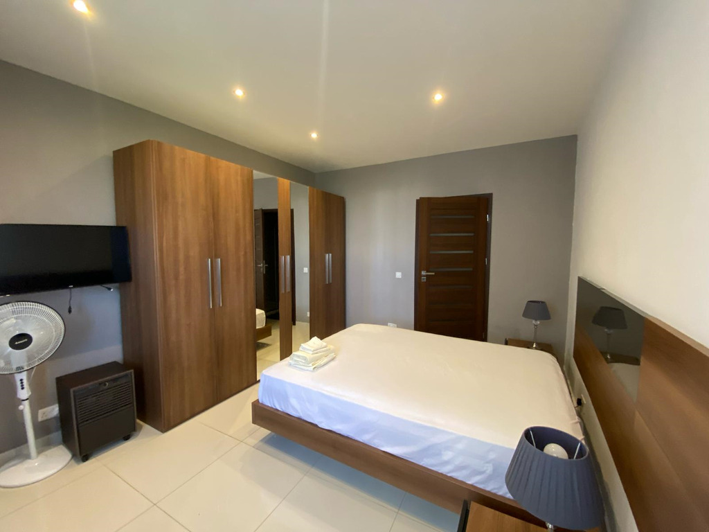 2 Bedroom Apartment for Long Let in Swieqi - €2,000/month photo 7