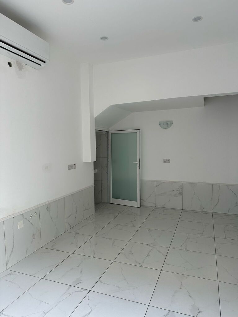 Shop for Long Let in Fgura - €400/month photo 3