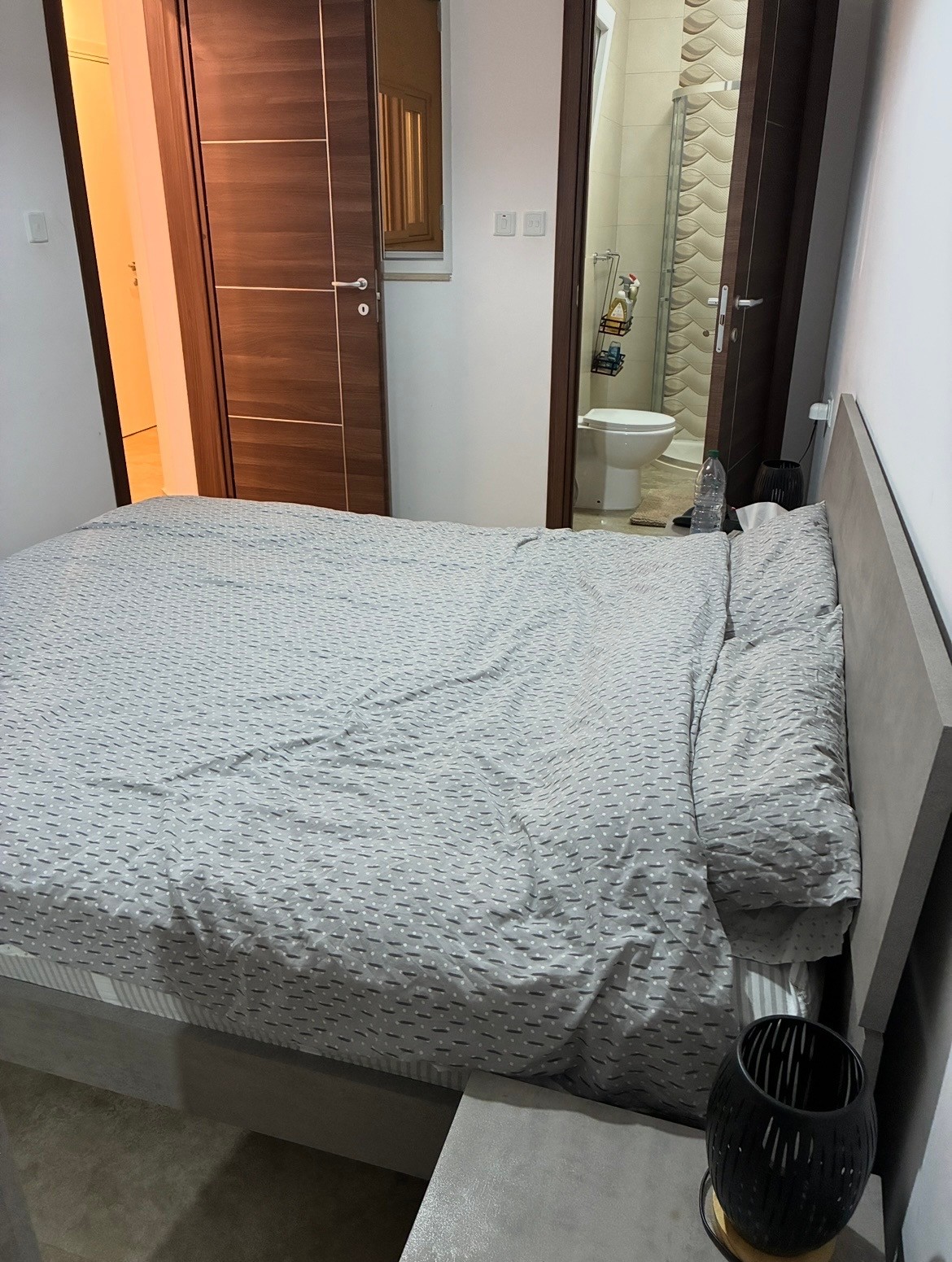 Modern 2 double bedroom apartment sliema/gzira border photo 2