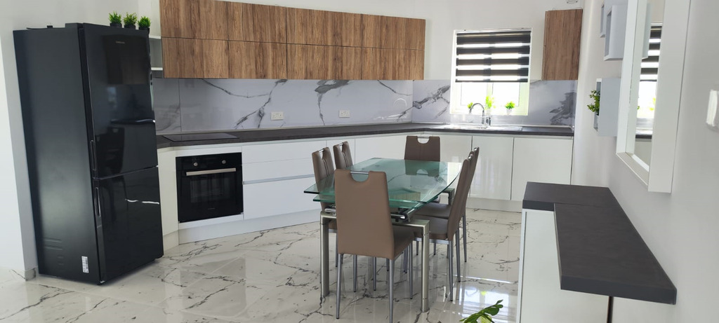 3 Bedroom Penthouse for Long Let in Birkirkara - €2,500/month photo 5