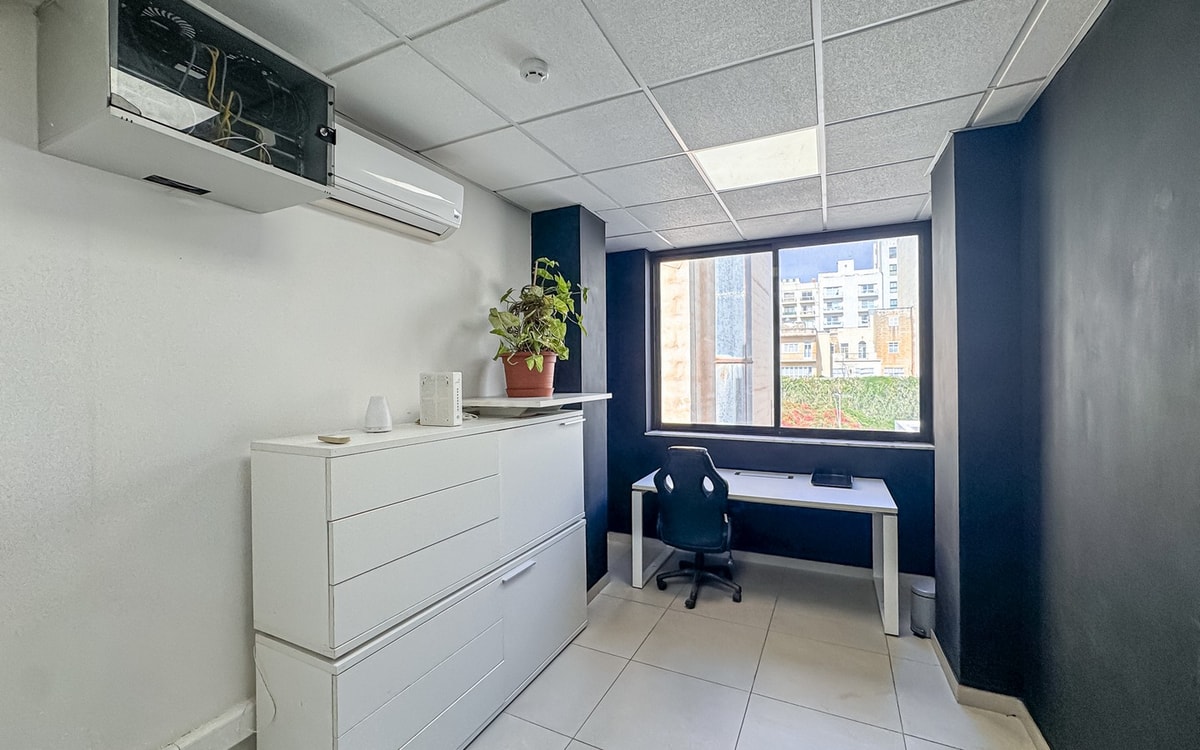 Office for Long Let in Sliema - €2,000/month photo 2