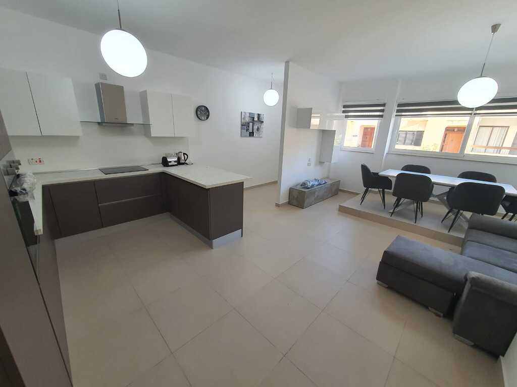 3 Bedroom Maisonette for Long Let in Swieqi - €2,000/month photo 6