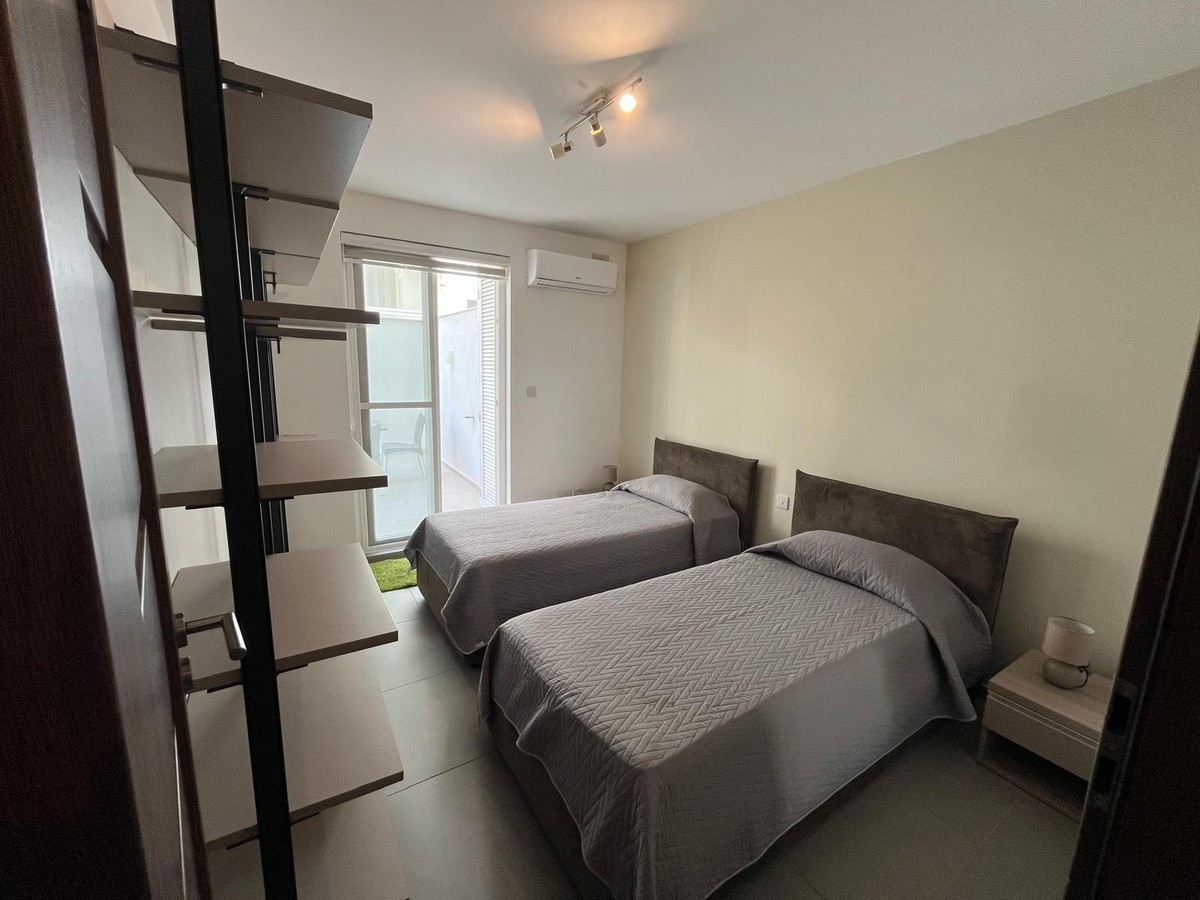 2 Bedroom Ensuite Maisonette for Long Let in Swieqi - €1,600/month photo 5