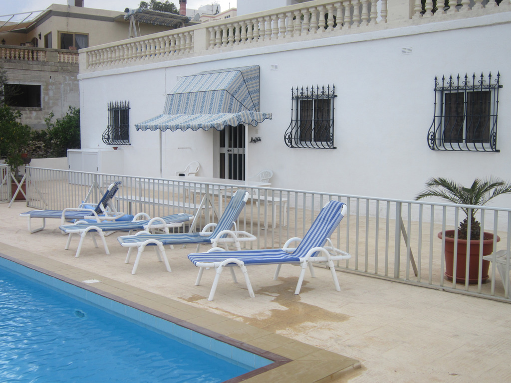 6 Bedroom Villa for Long Let in Mellieħa - €3,200/month photo 4
