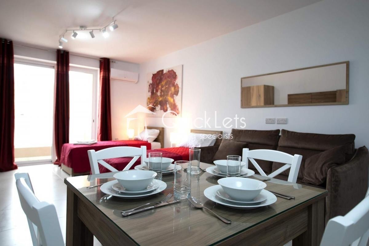 PIETA | STUDIO APARTMENT | €1,100 /month photo 3