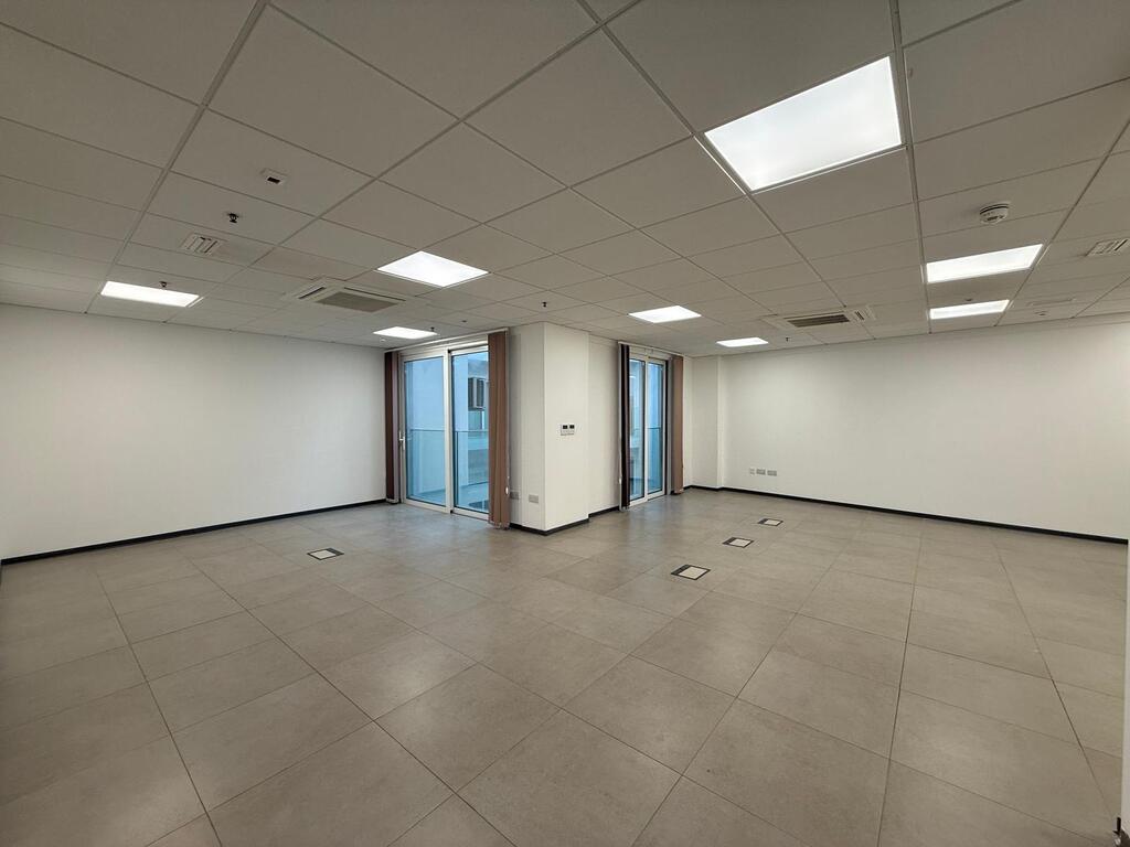 Office for Long Let in Sliema - €21,416/month photo 6