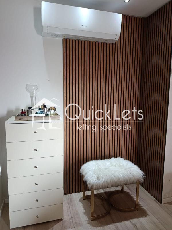 2 Bedroom Ensuite Penthouse for Long Let in Żebbuġ - €1,600/month photo 3