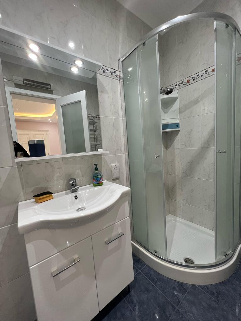 3 Bedroom Apartment for Long Let in St. Julian's - €2,200/month photo 10