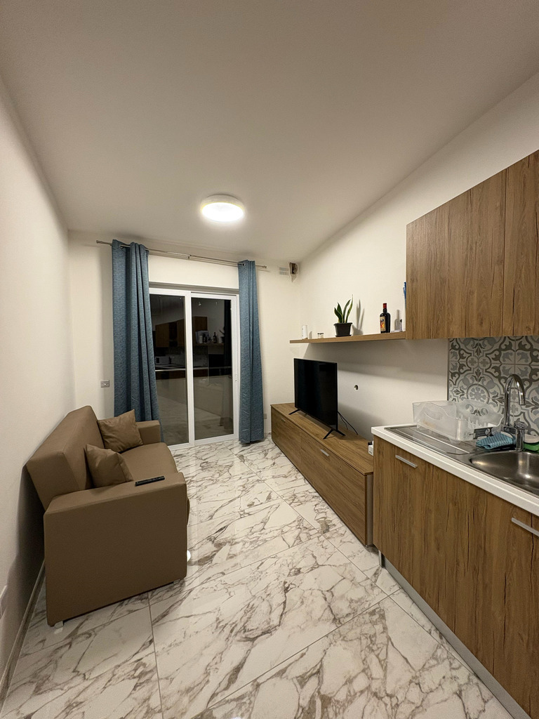 2 Bedroom Penthouse for Long Let in Swatar - €1,450/month photo 4