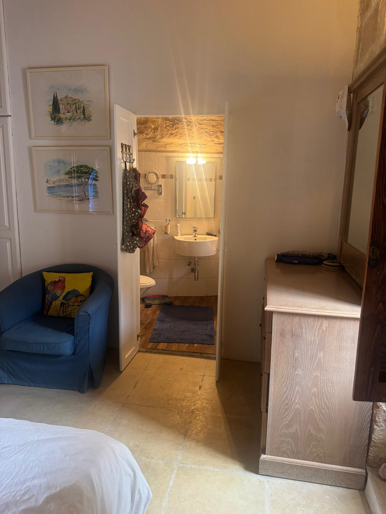 3 Bedroom House of Character for Long Let in Mġarr - €2,500/month photo 13