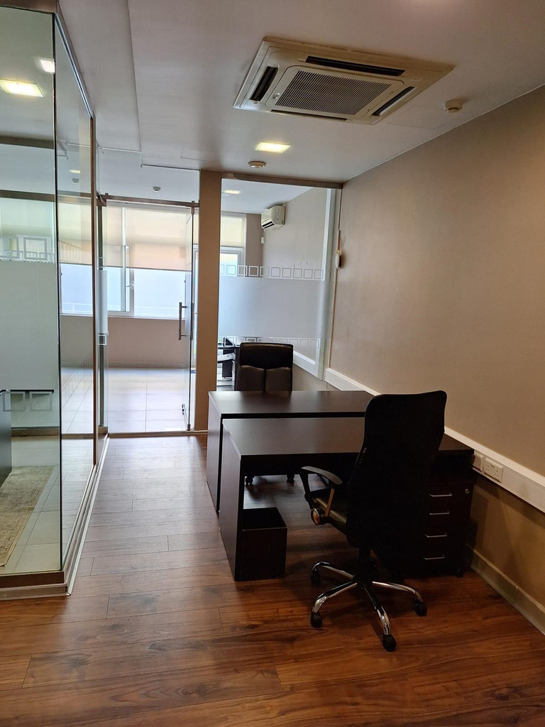 Office for Long Let in Sliema - €3,250/month photo 9