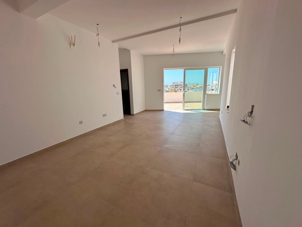 Stunning Brand-New 2-Bedroom Penthouse with 77sqm Outdoor Space in Naxxar photo 4