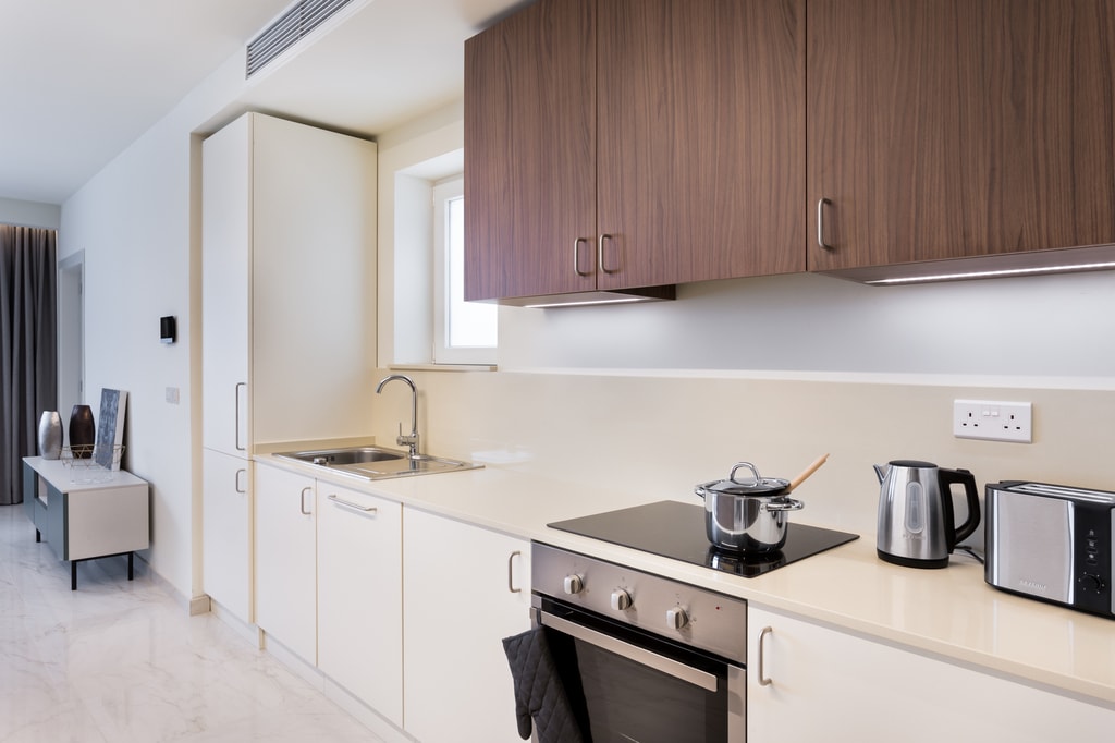 2 Bedroom Apartment for Long Let in Mosta - €2,200/month photo 6