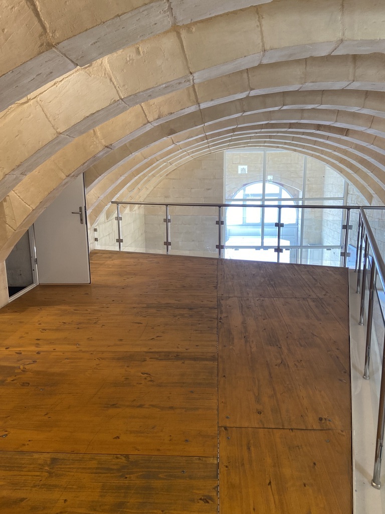 Office for Long Let in Valletta - €2,100/month photo 5