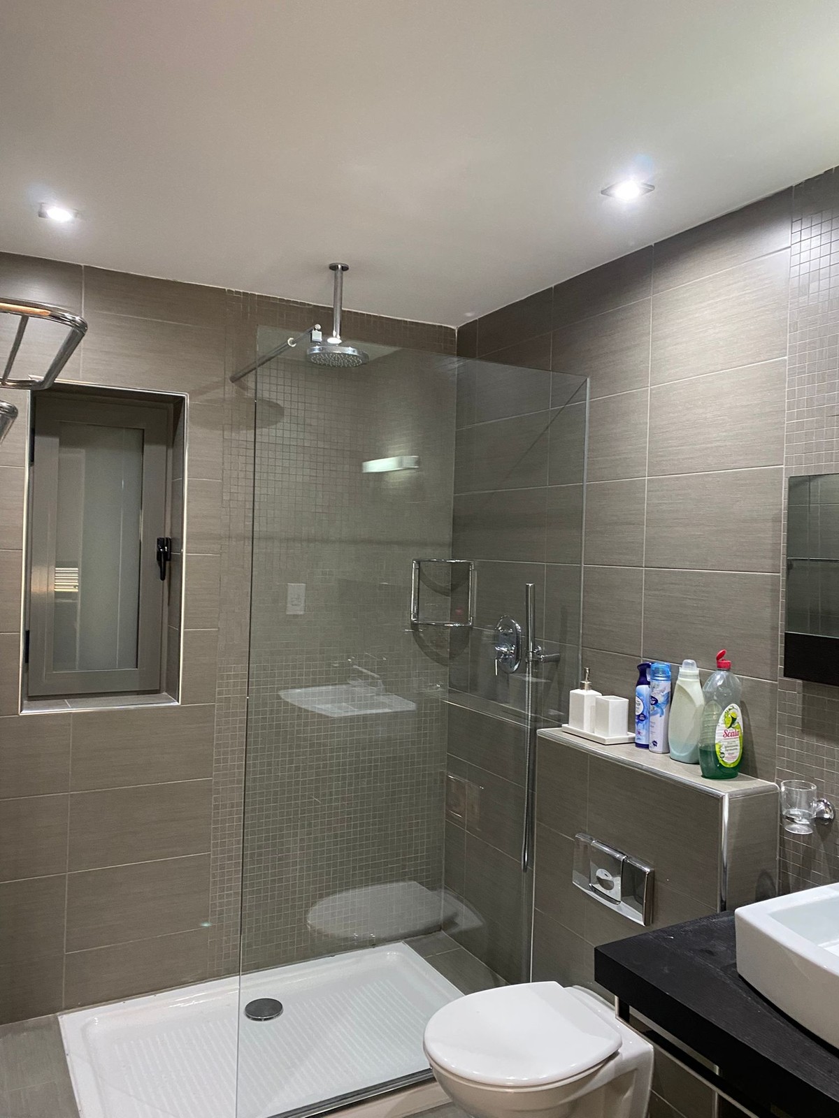 2 Bedroom Ensuite Apartment for Long Let in St. Julian's - €2,500/month photo 5
