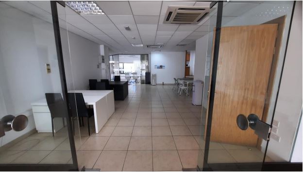 Office for Long Let in St. Julian's - €6,400/month photo 3
