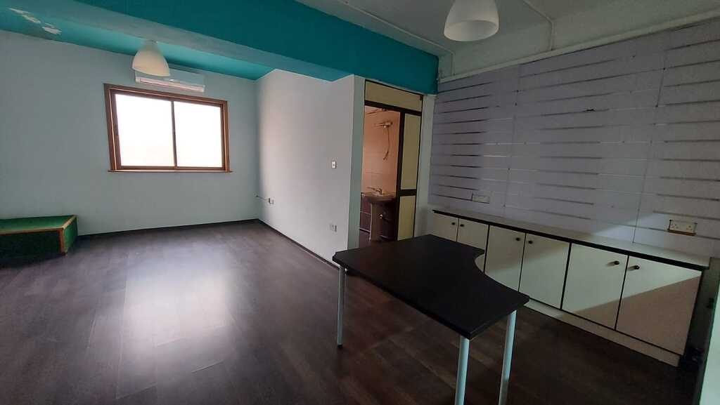 Shop for Long Let in Gżira - €2,800/month photo 5