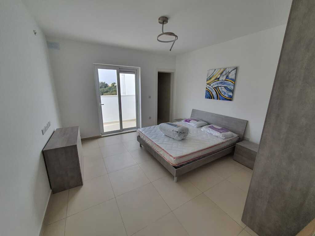 2 Bedroom Penthouse for Long Let in Swieqi - €1,900/month photo 7