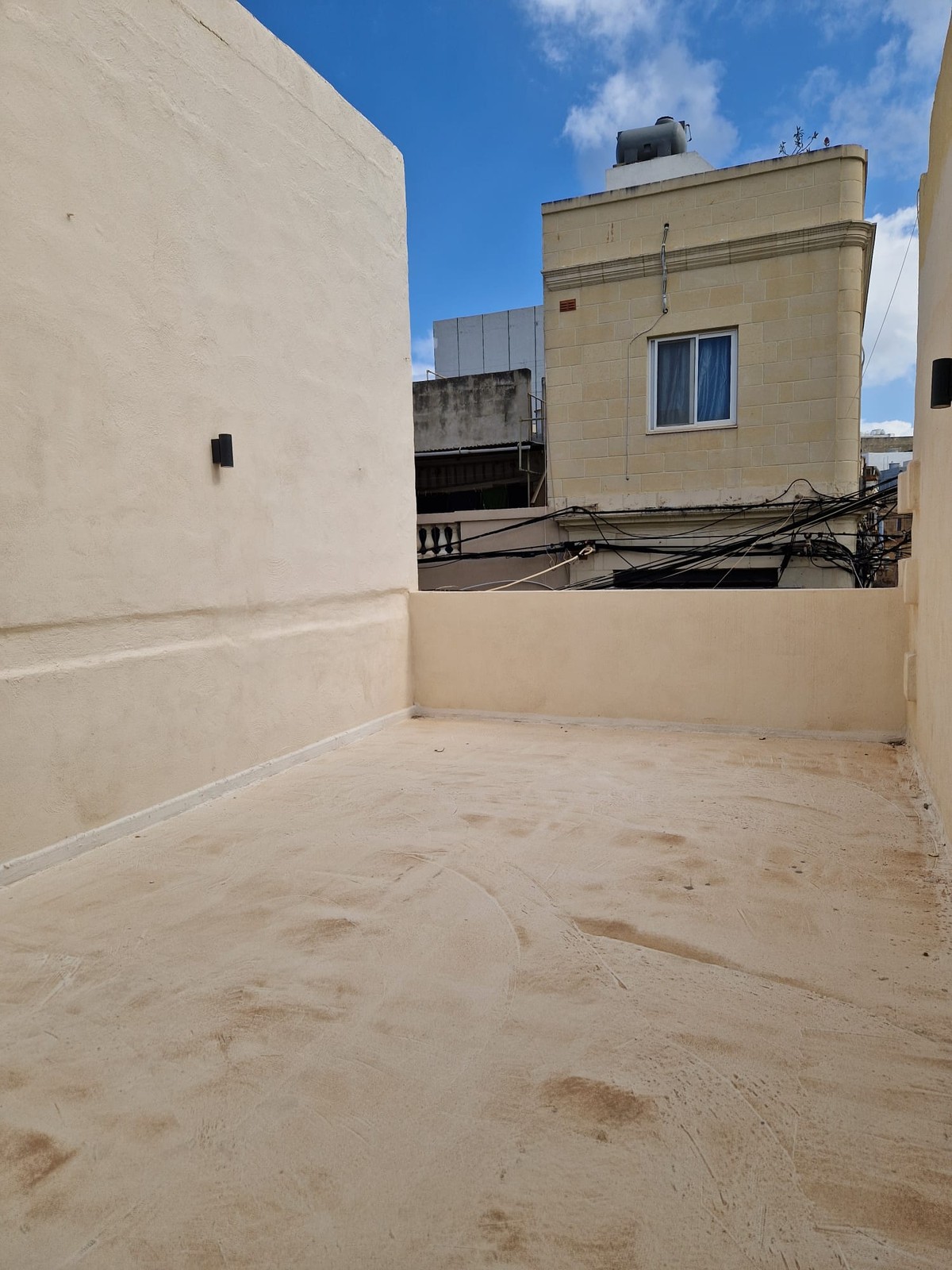Designer Finished 1-Bedroom Townhouse with Beautiful Terrace in Sliema photo 9