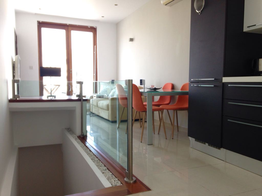 2 Bedroom Penthouse for Long Let in St. Julian's - €1,350/month photo 8