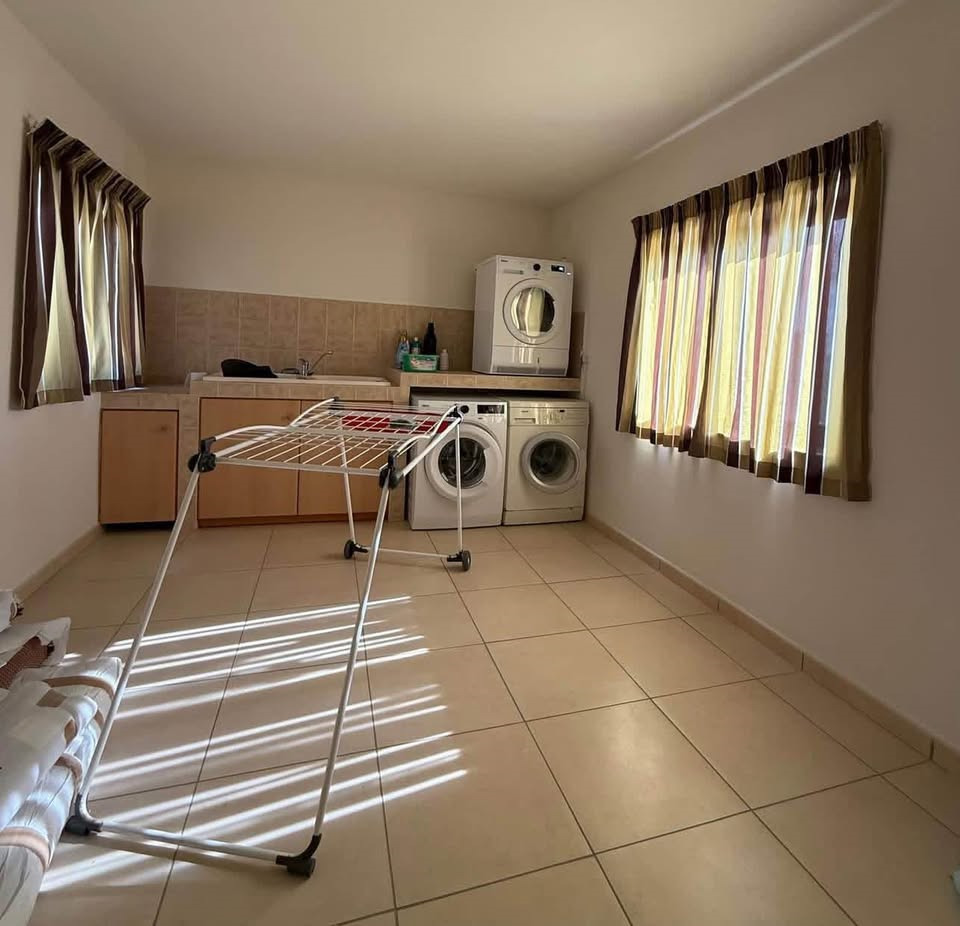 3 Bedroom Terraced House for Long Let in Għaxaq - €2,000/month photo 10