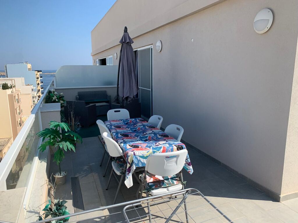 1 Bedroom Penthouse for Long Let in Buġibba - €1,350/month photo 5