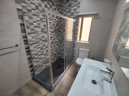 2 Bedroom Apartment for Long Let in Floriana - €2,500/month photo 10