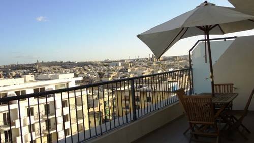 2 Bedroom Penthouse for Long Let in Gżira - €2,300/month photo 3