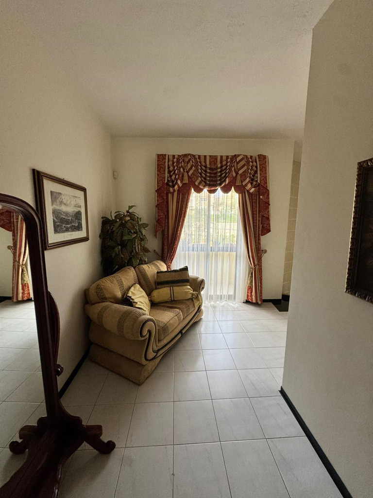 3 Bedroom Villa for Long Let in Pembroke - €3,500/month photo 6