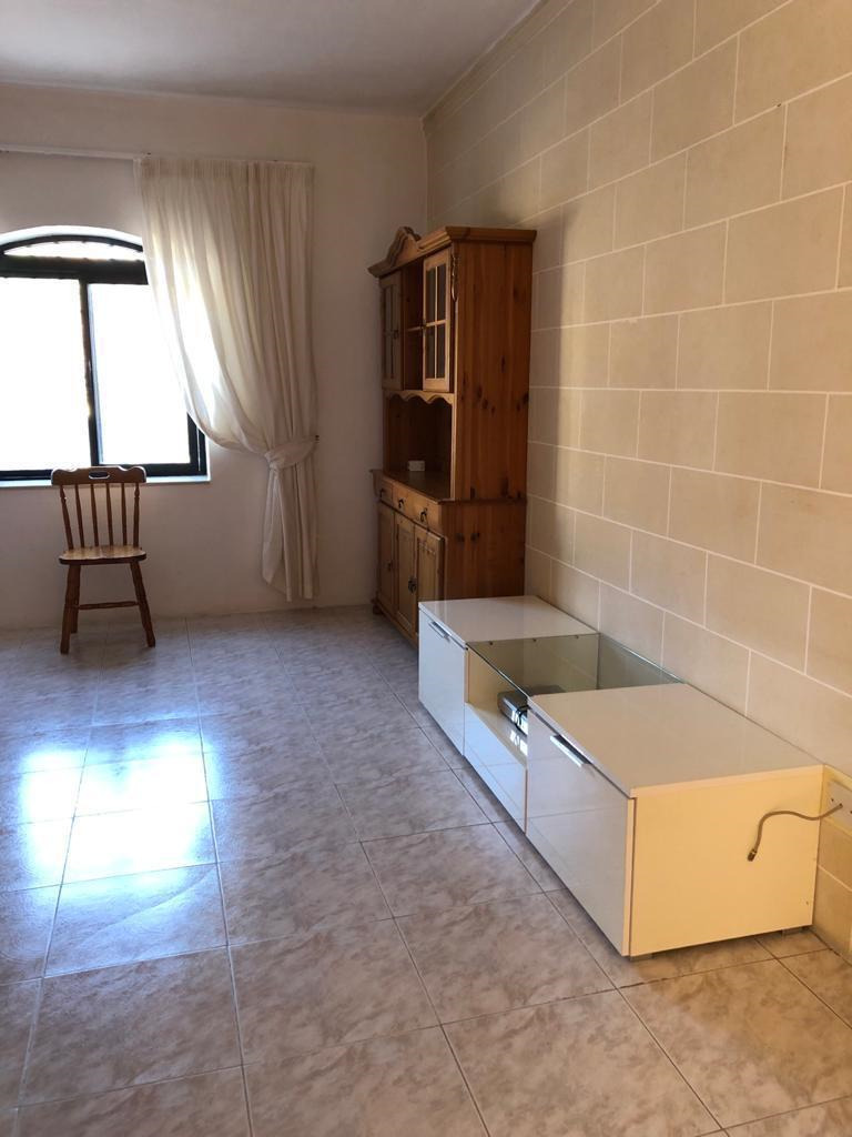 2 Bedroom Maisonette for Long Let in Pembroke - €1,600/month photo 3