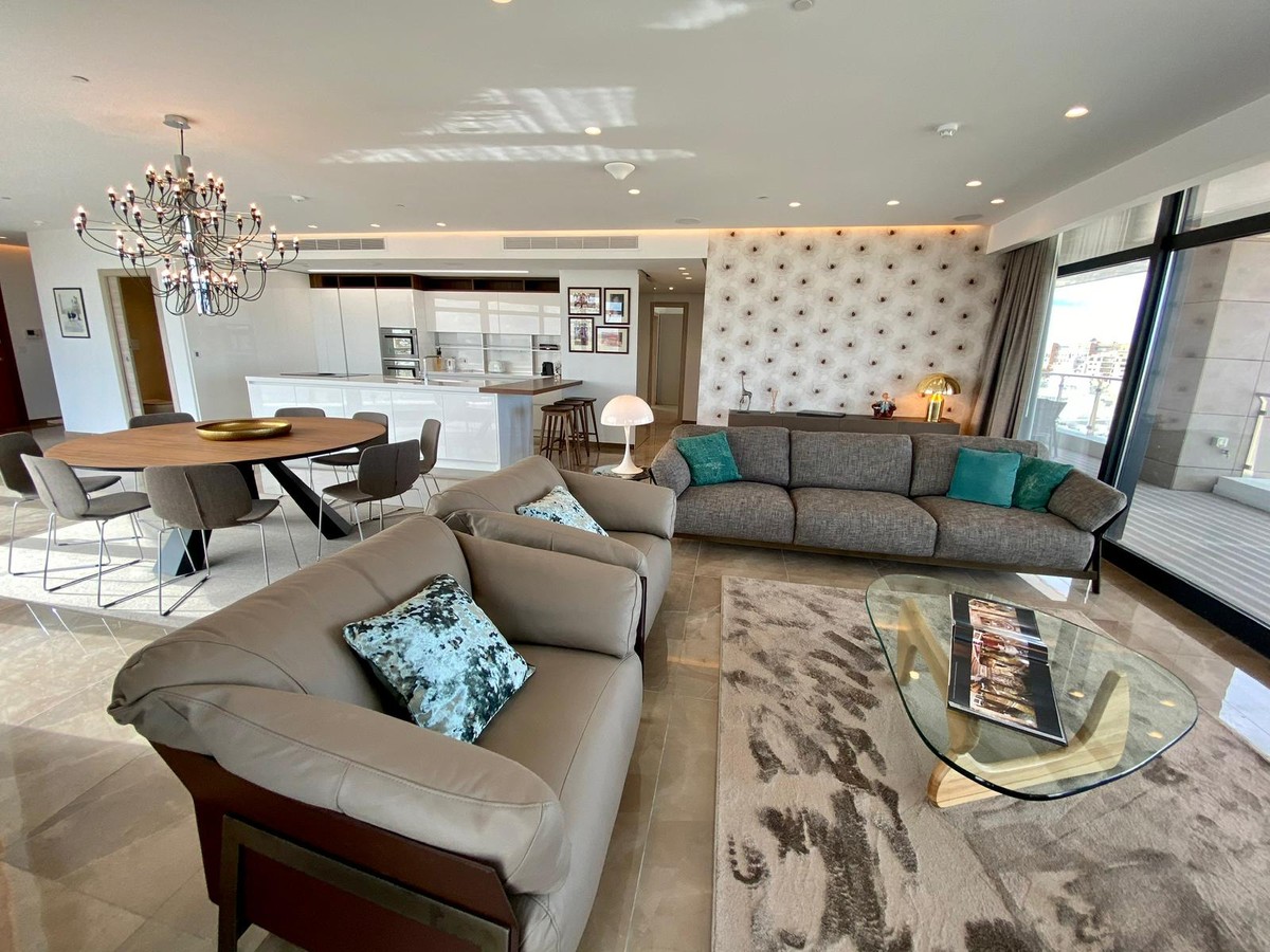 Spectacular Designer Finished 3-Bedroom Apartment with Panoramic Views in Gzira photo 2